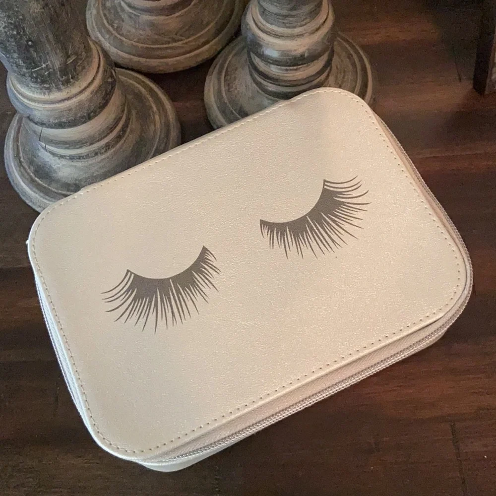 Cute Neiman Marcus travel case!